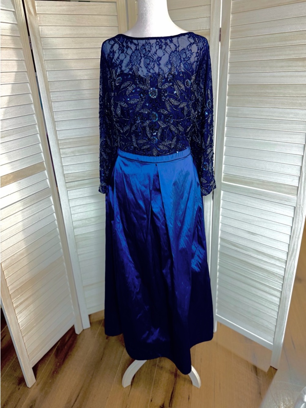 David’s Bridal Lace/Satin Gown FULLY BEADED BODICE Sz 22 WORN ONCE NWOT